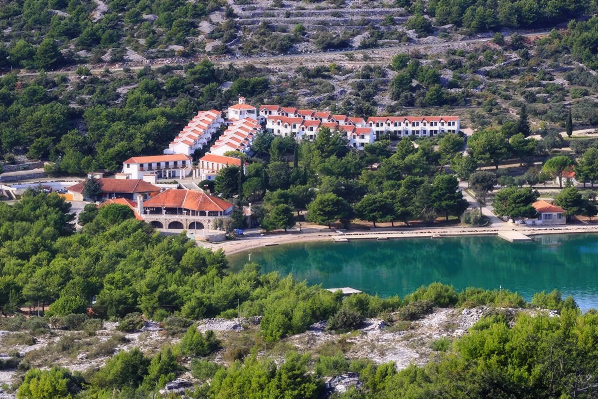 Camping Jezera Lovišća – sfeerbeeld 1